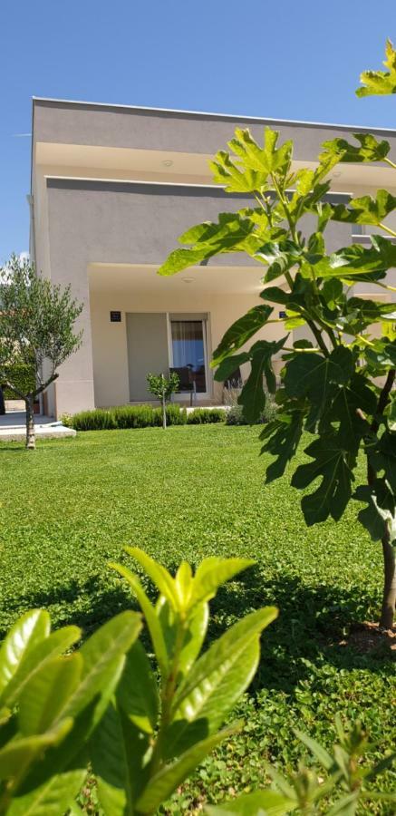 Navi Apartment Kastela Exterior photo