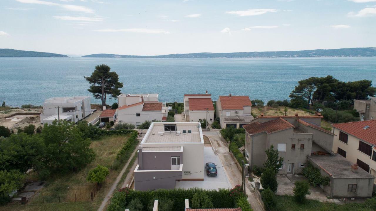 Navi Apartment Kastela Exterior photo
