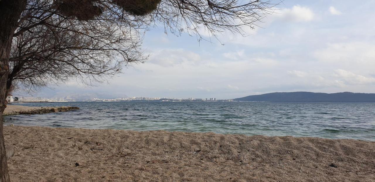 Navi Apartment Kastela Exterior photo